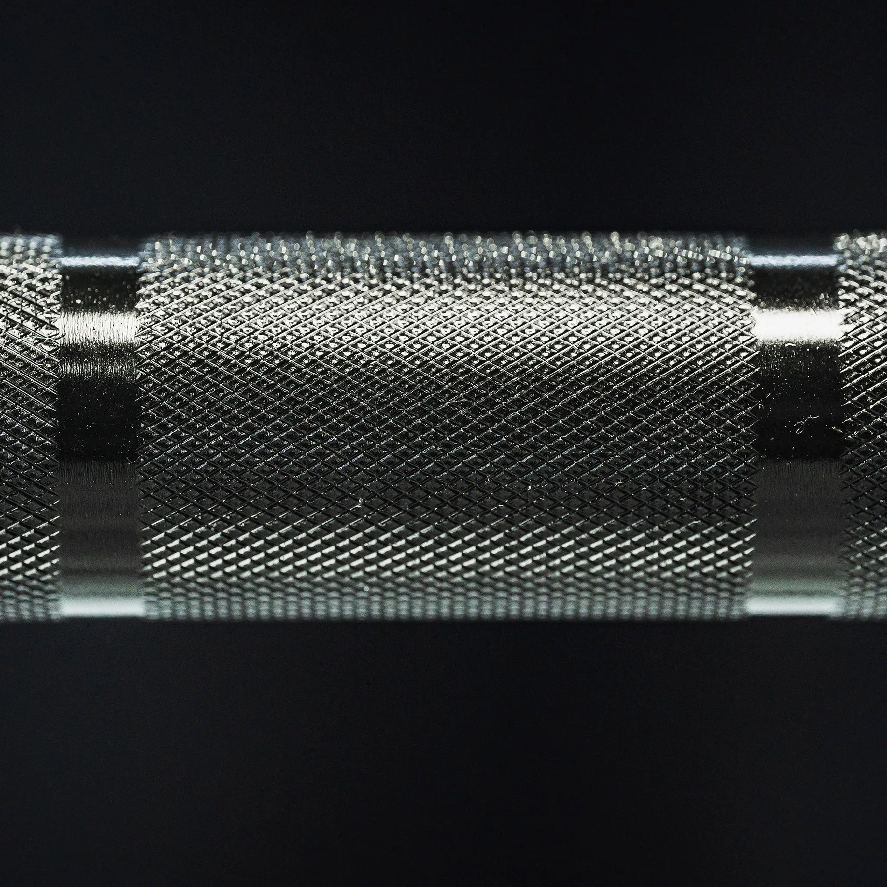 Fringe Sport Wonder Woman 15KG Olympic Barbell (Women’s Bushing Lifting Bar) – Black Zinc Finish - Peak Performance Supply