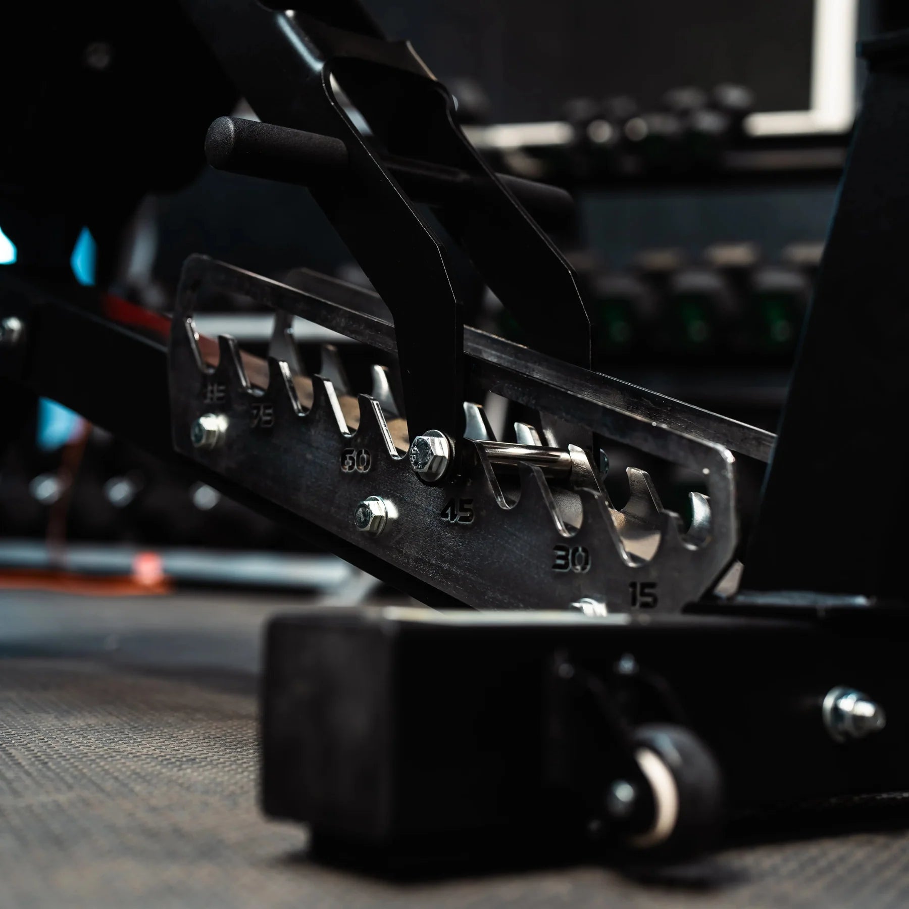 FringeSport Pro Lift Incline Bench | Commercial 11 - Gauge Adjustable Bench w/ 9 Incline Settings - Peak Performance Supply