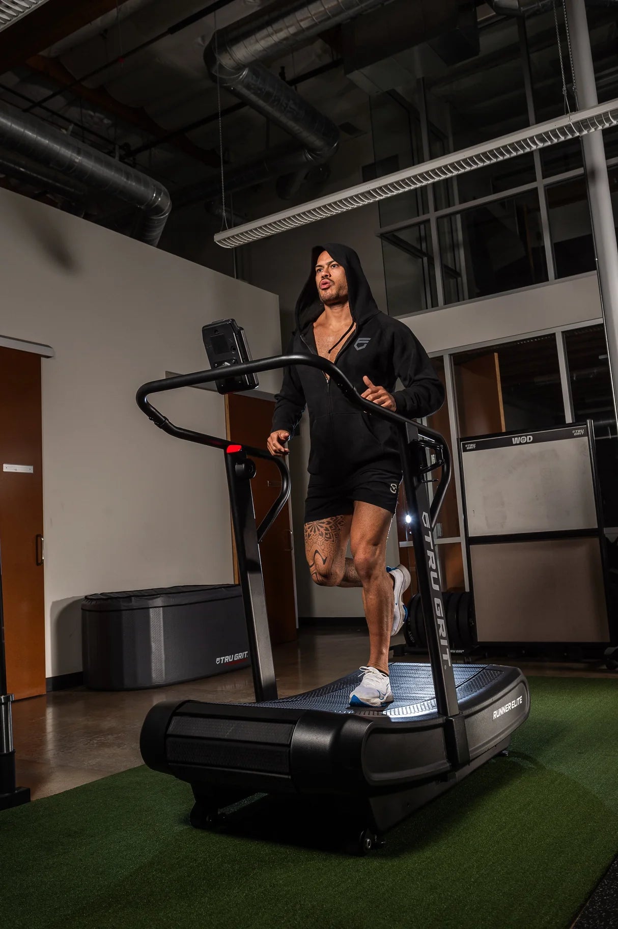 Tru Grit Fitness Runner Elite | Manual Curved Treadmill with 4-Level Magnetic Resistance & Bluetooth LCD Display